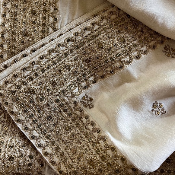 Sabyasachi Sherwani and Shawl - Picture 12 of 12